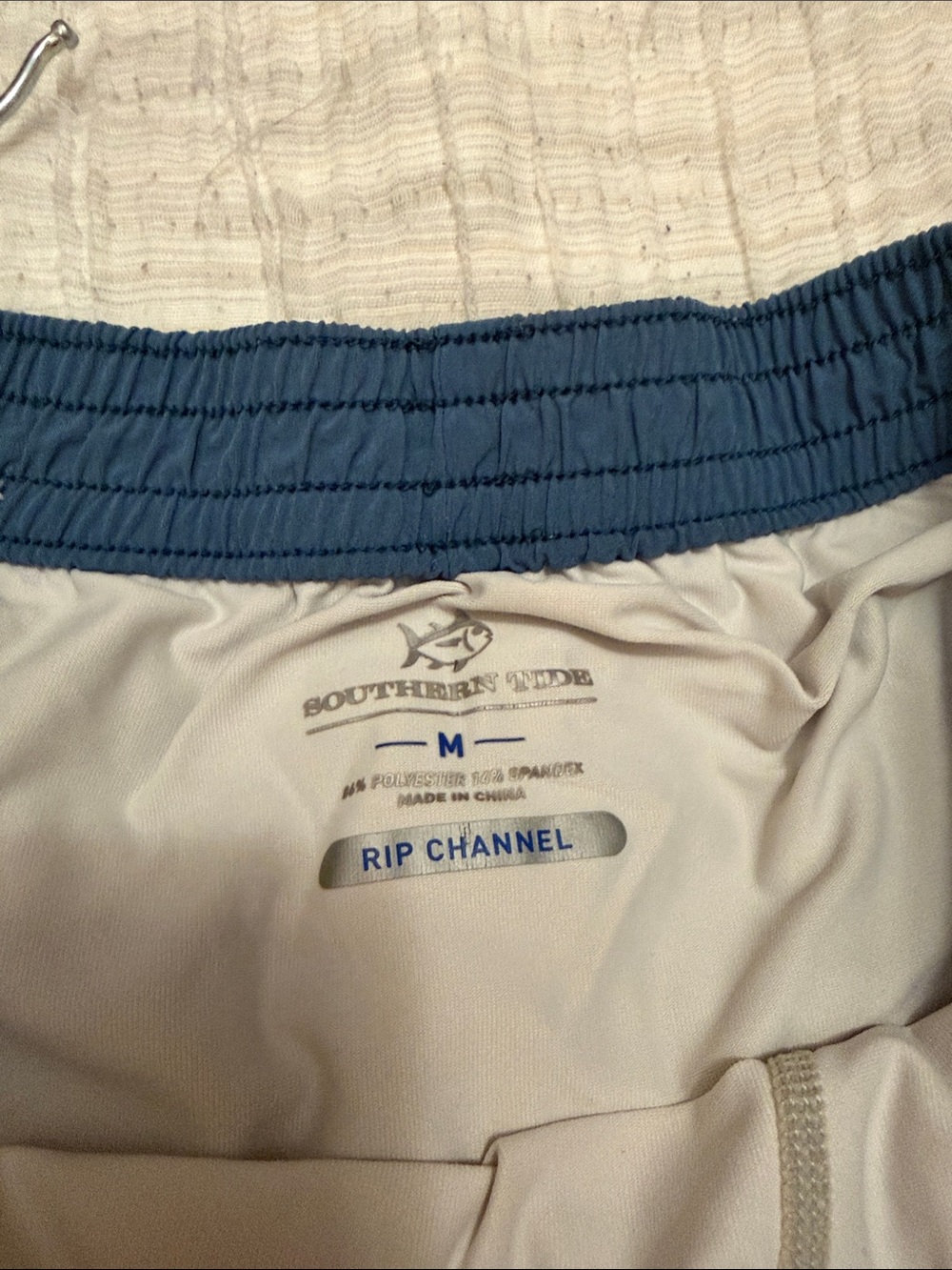 Southern Tide Rip Channel Shorts - Picture 2 of 3